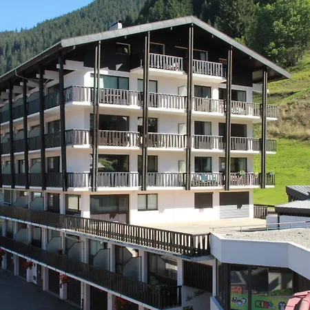 Rhododendrons Rd501 Center & Telecabine 4 Pers * Châtel